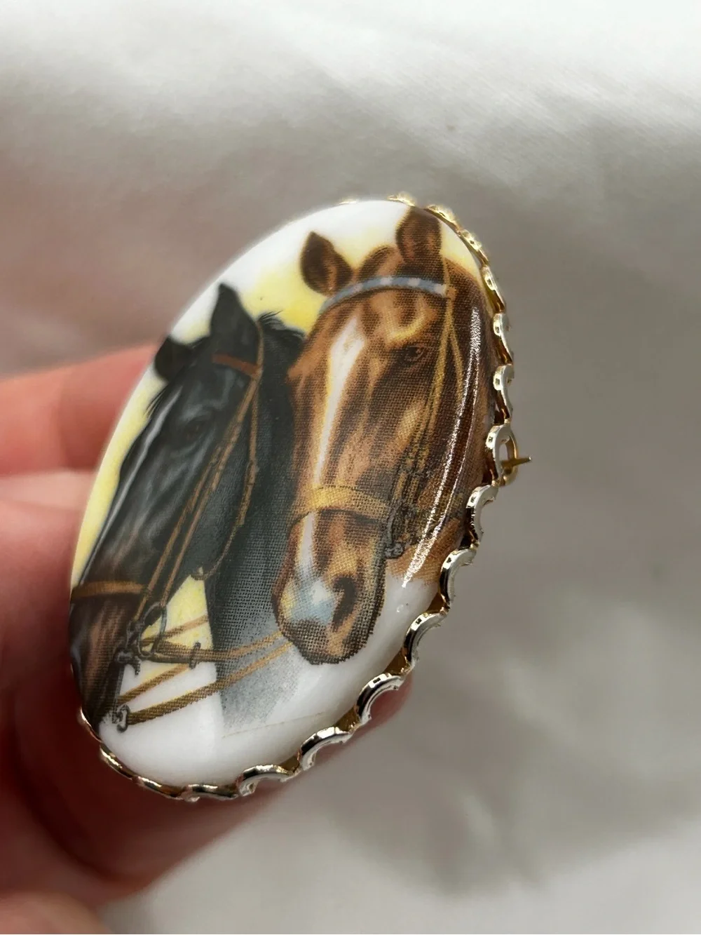 Vintage Equestrian Horse Portrait Brooch Pin Oval Porcelain Cabochon